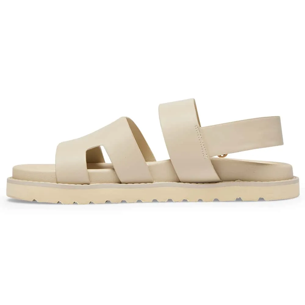 Daisy Sandal in Beige Smooth