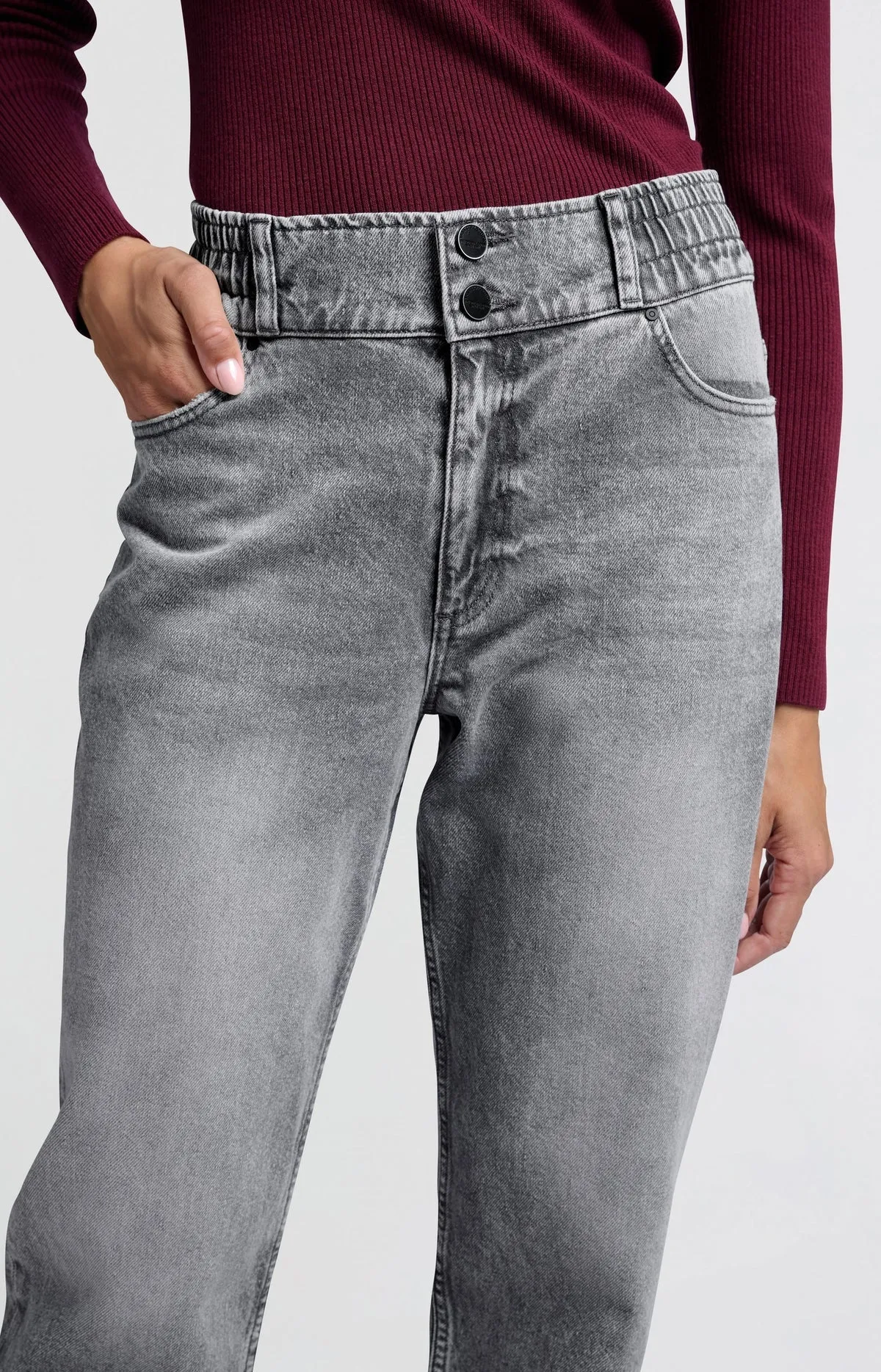 High Waist Tapered Jean in Black Denim