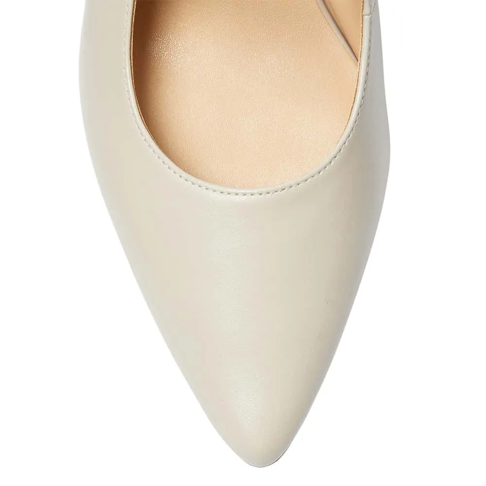 Kelly Heel in Ivory Leather