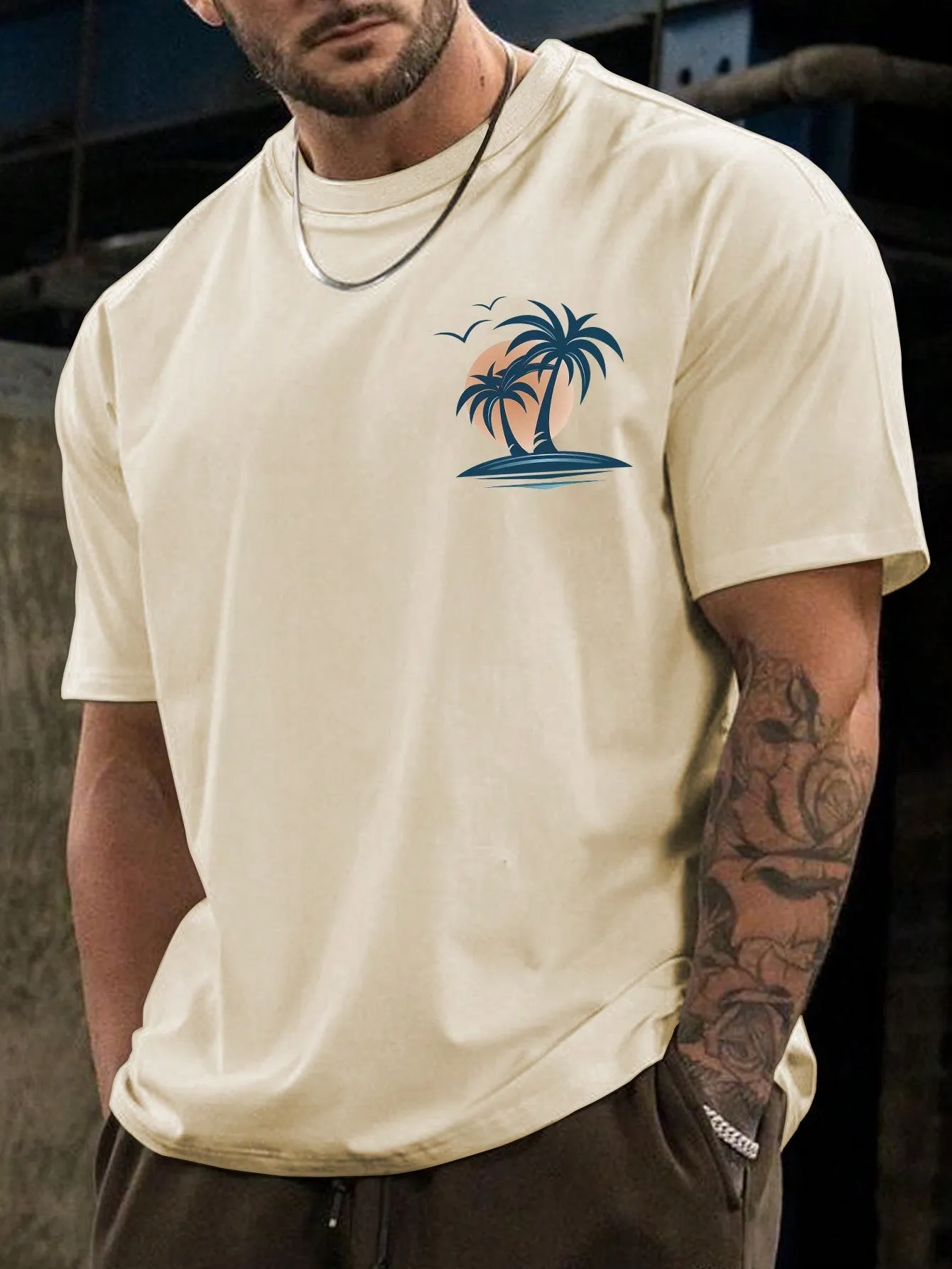 Men's Plus Size Tropical Coconut Tree Slim Fit T-Shirt, Casual, Short Sleeve