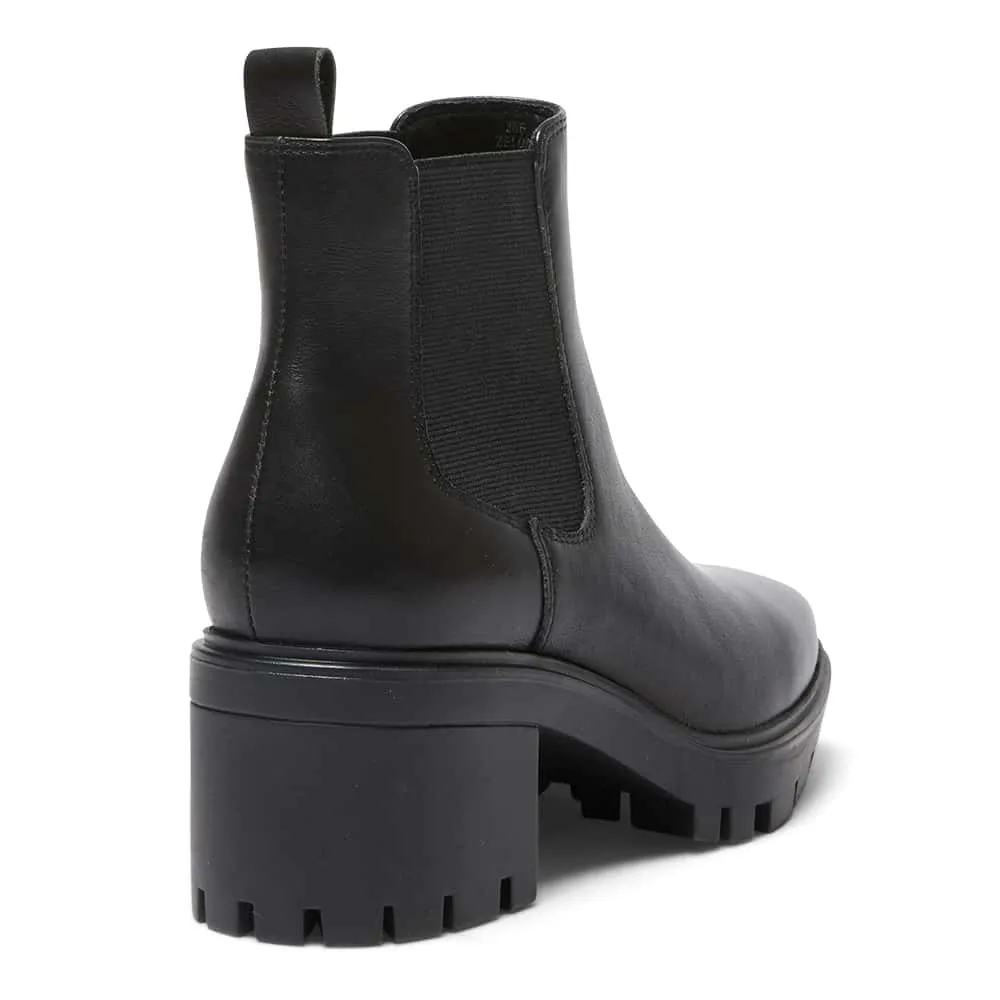 Zelda Boot in Black Leather